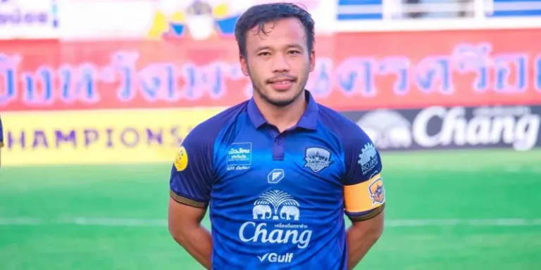 ดัสกร ทองเหลา: ตำนานนักฟุตบอลไทยผู้สร้างแรงบันดาลใจ